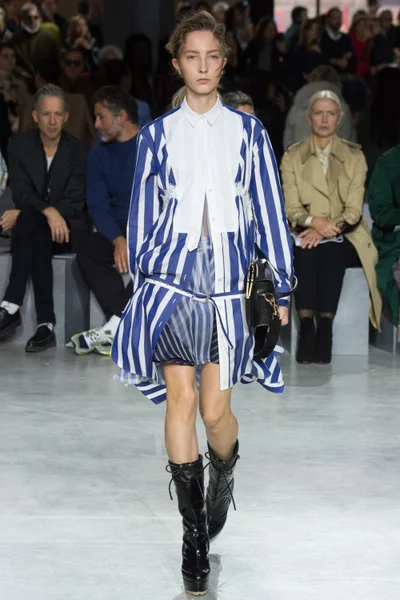 Look 8